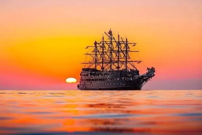 Sunset Yacht — Gün Batımı Turu